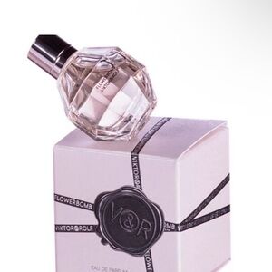 Viktor & Rolf Flowerbomb Eau de Parfum - in Cute Pink Bottle, BNIB